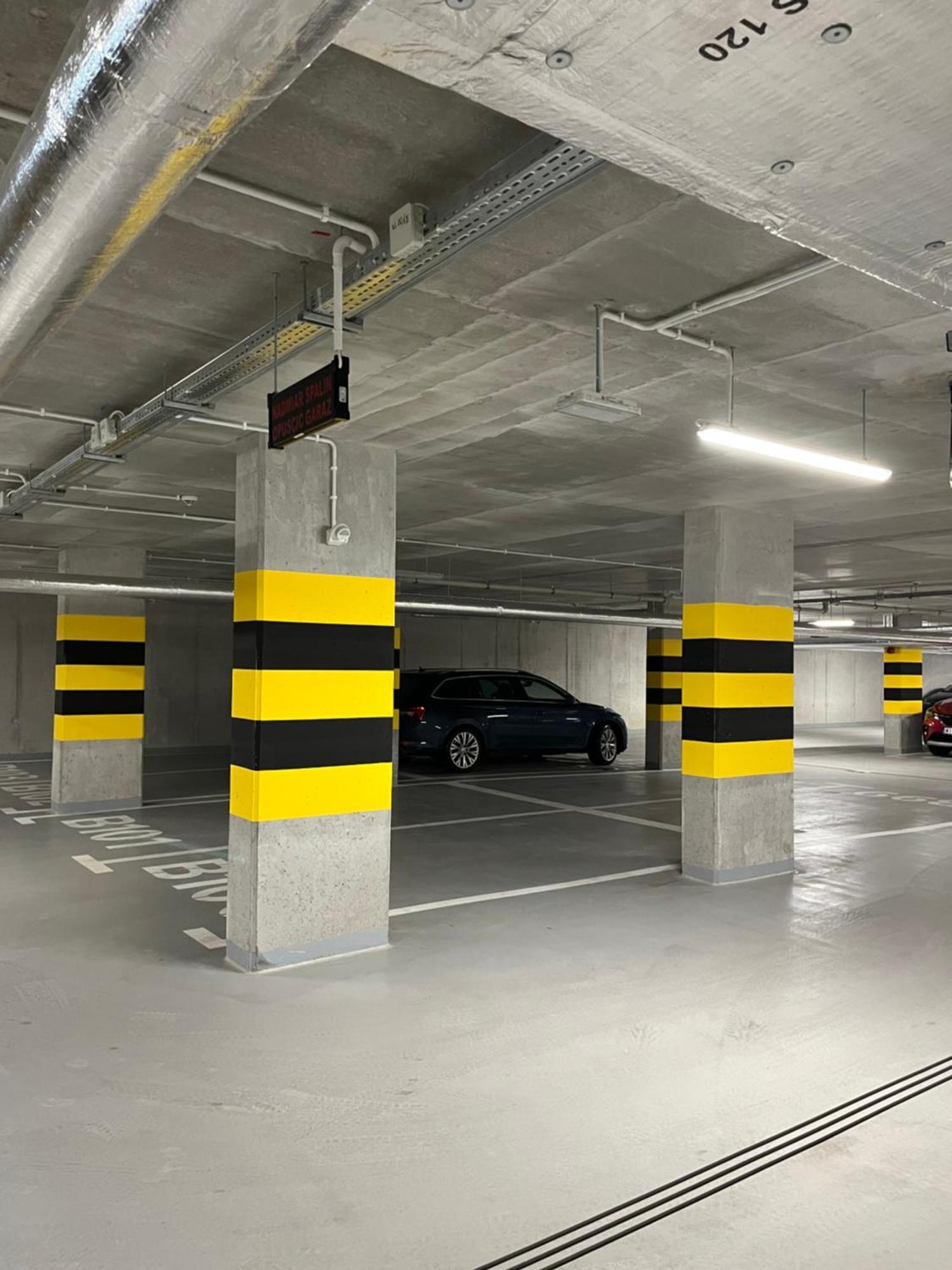 Warsaw Airport Wyscigi - City And Green View Apartment With Underground Garage Exterior photo